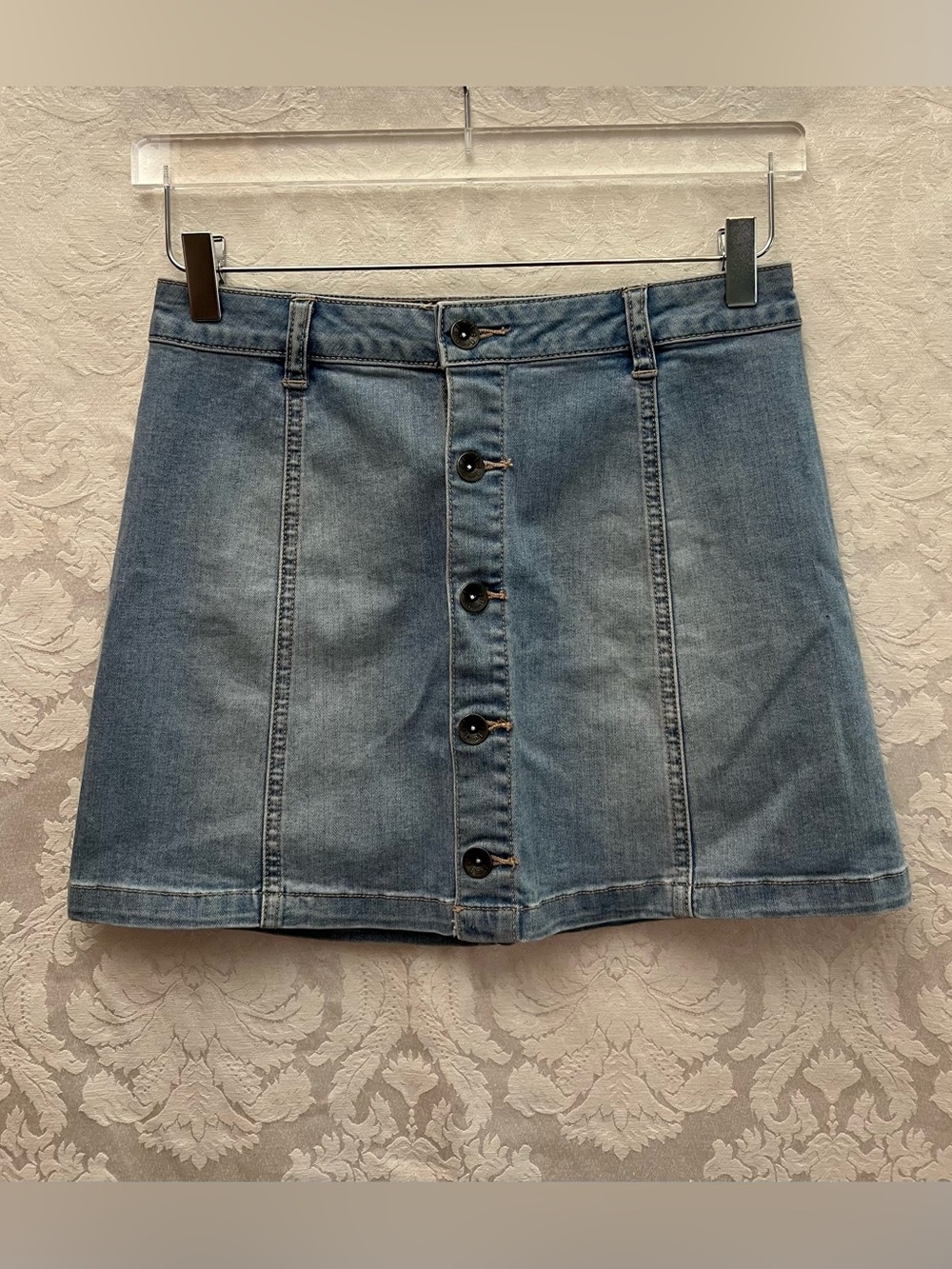 Vans Denim Button-Front A-Line Mini Skirt In Light Wash Size Small GUC Skater - Picture 2 of 6